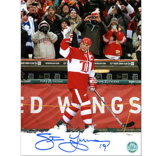 Steve Yzerman Alumni Return Detroit Red Wings Winter Classic Signed 8x10 Photo