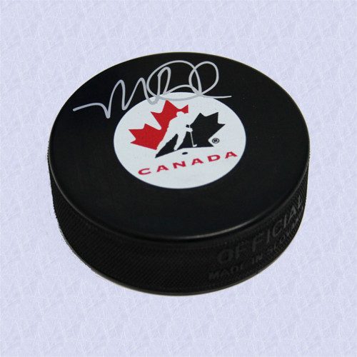 Mike Babcock Team Canada-Autographed Team Canada Hockey Puck