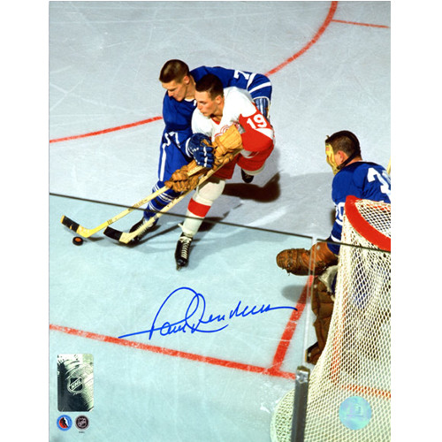 Paul Henderson Detroit Red Wings Autographed vs Sawchuk 8x10 Photo