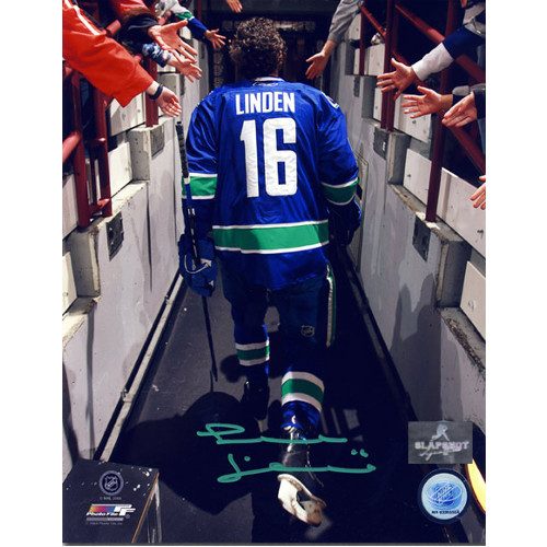 Trevor Linden Signed Reverse Tunnel Walk 8x10 Photo-Vancouver Canucks